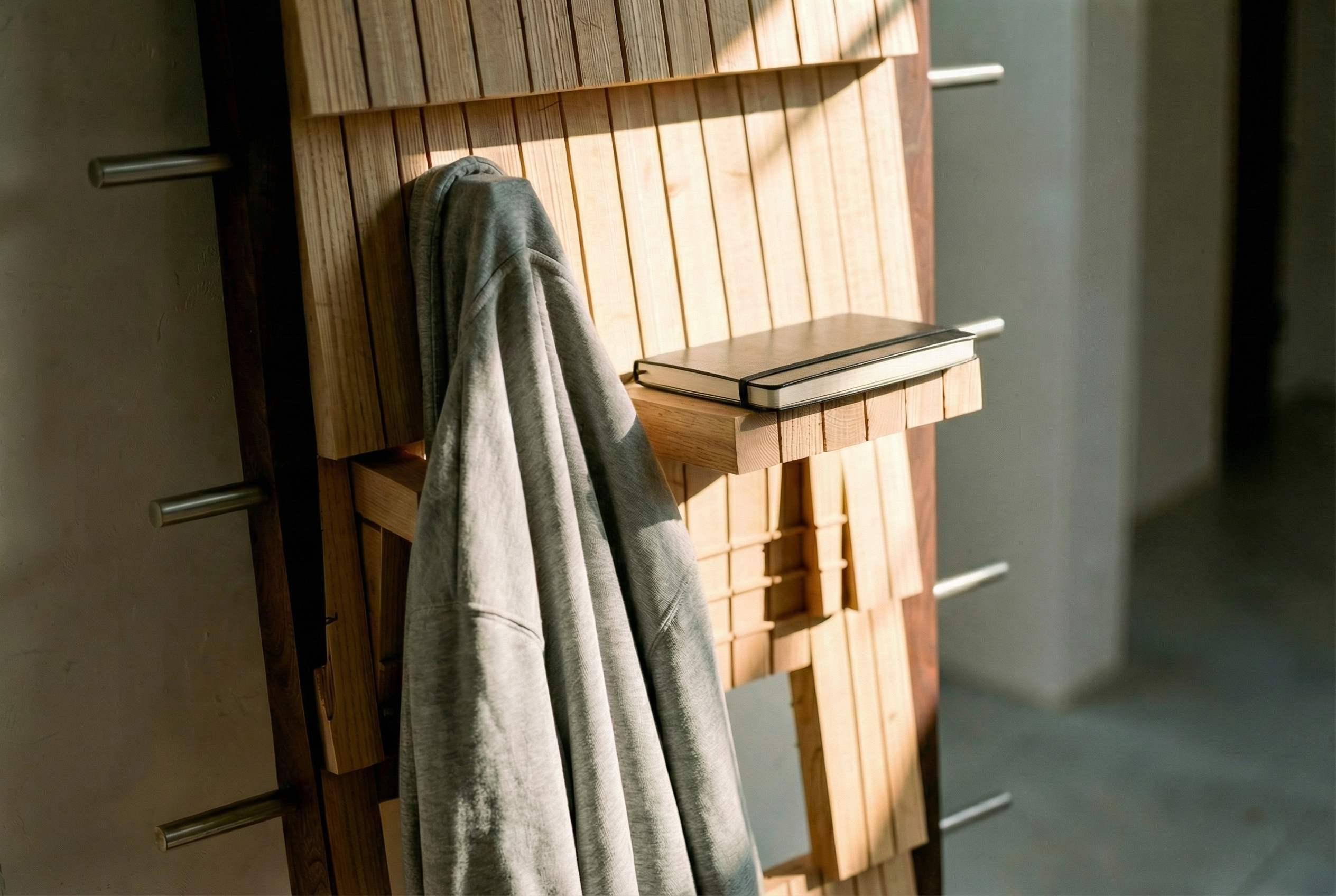 Jacket hanging from lower hook position